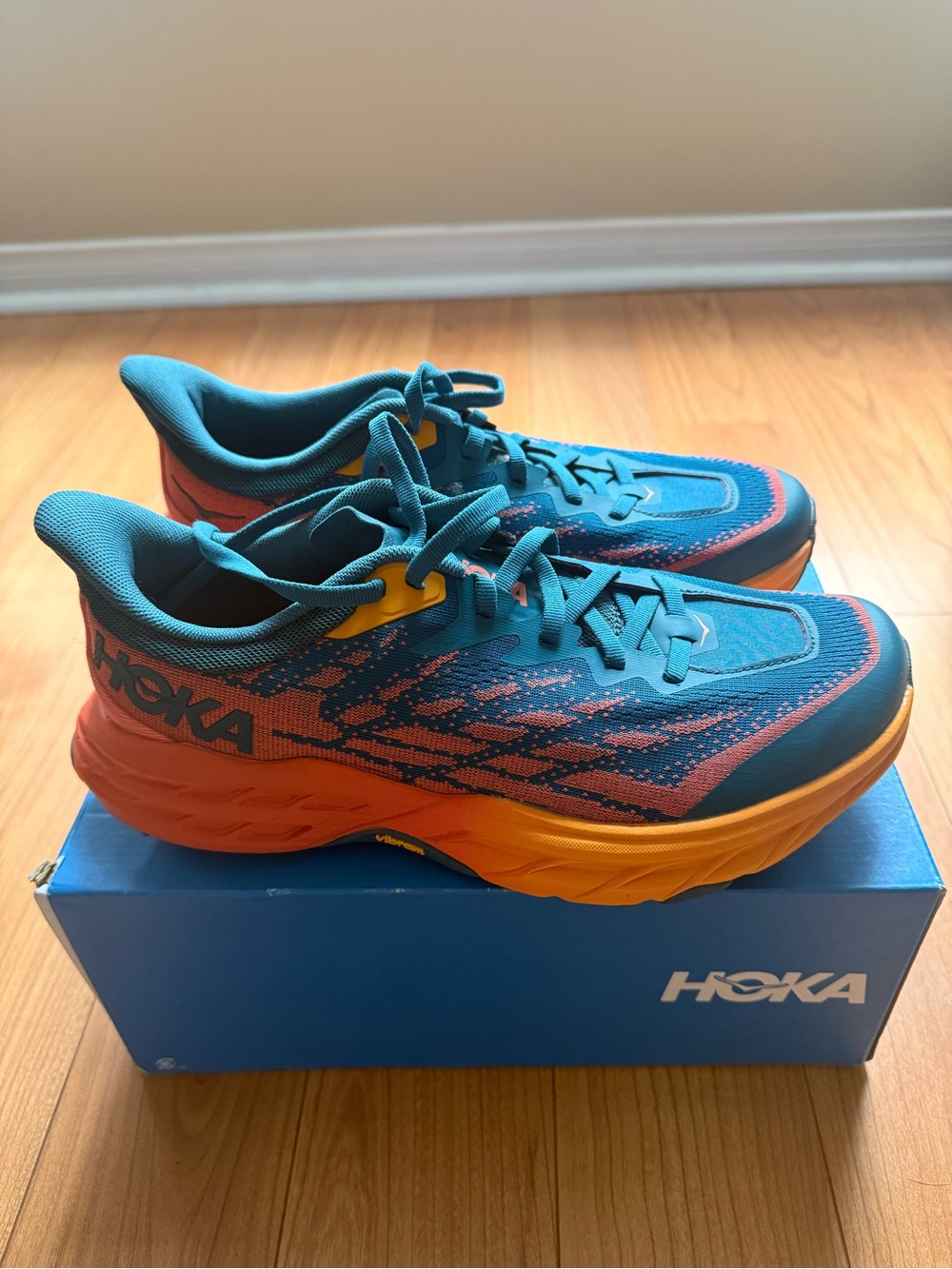 Hoka Speedgoat 5 Wide Women’s Running Shoes
